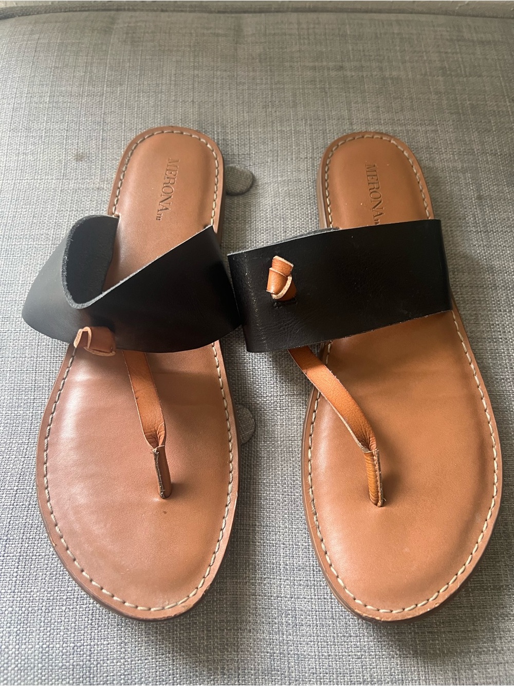 Merona Black & Brown Leather Toe-Loop Slide Sandals